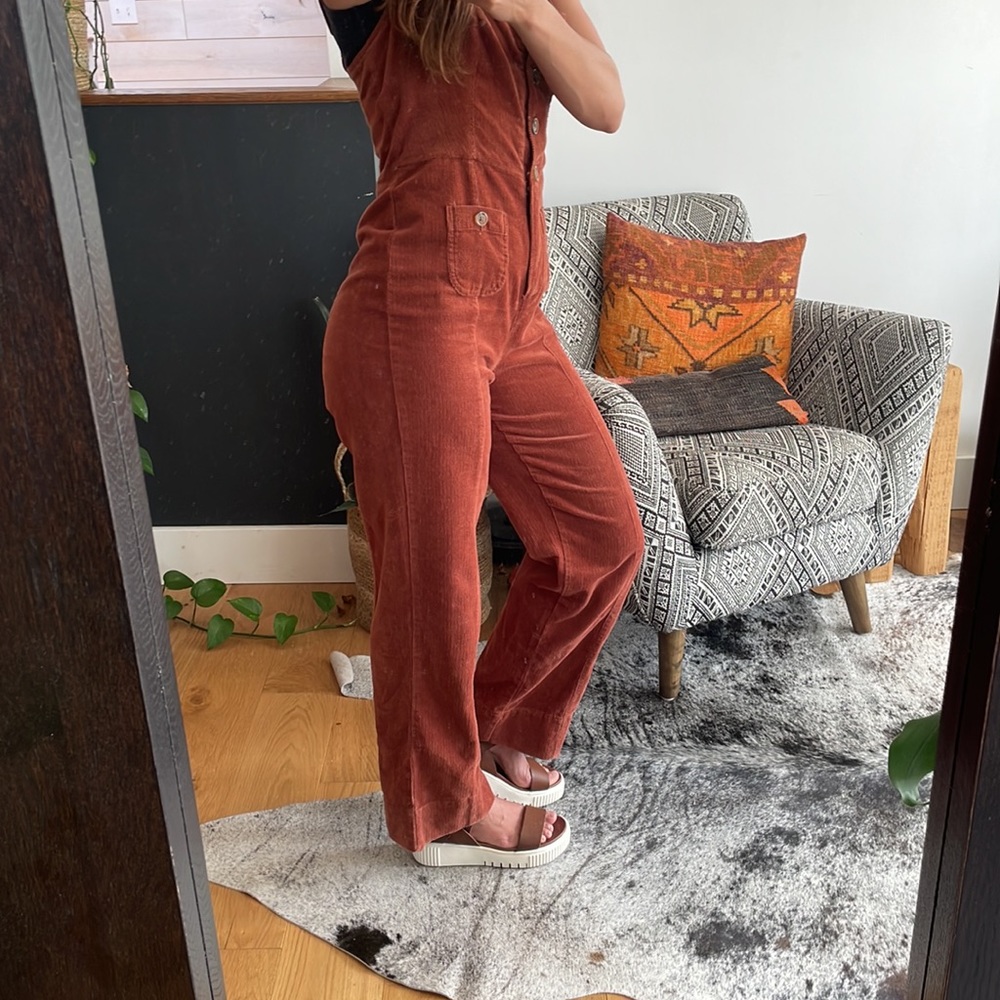 🍄Urban Outfitters🍄  Corduroy Festival Jumpsuit Size Small Petite - Picture 2 of 9